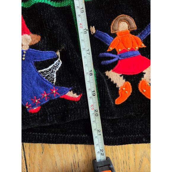 Sharon Young Large 12 Days of Christmas Embroidered VEST Button Up Black - Picture 9 of 10